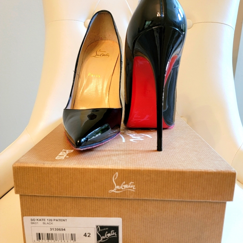 Christian Louboutin  "So Kate"